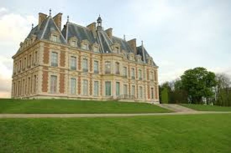 Chateau de Sceaux Trip Packages