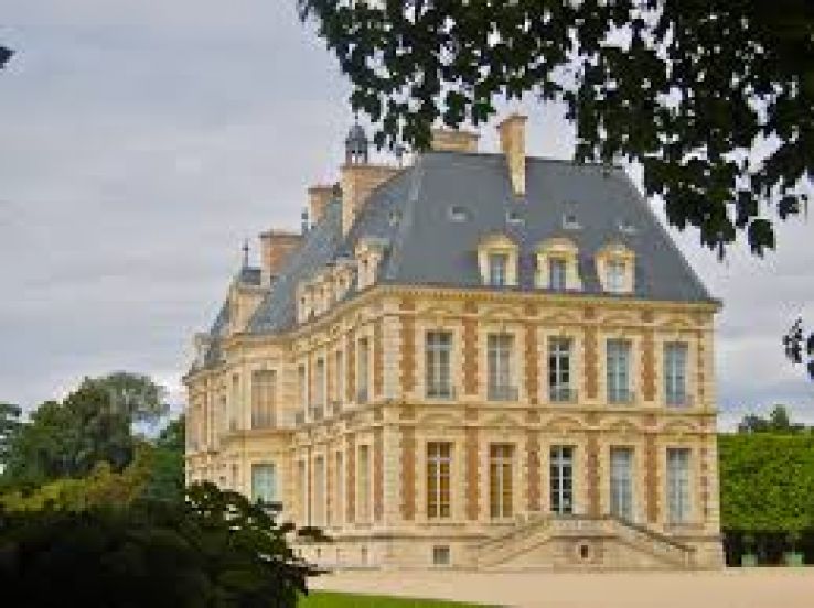 Chateau de Sceaux Trip Packages