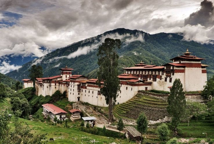 Dzong Gate Trip Packages