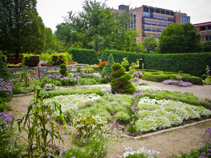 Allen Centennial Gardens Trip Packages