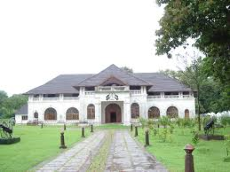 Shakthan Thampuran Palace Trip Packages