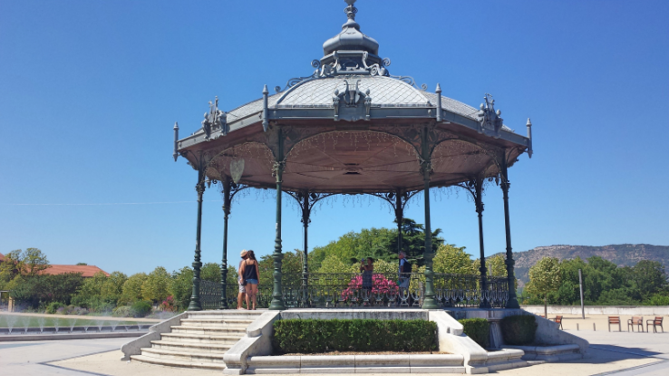 Jouvet Park Trip Packages