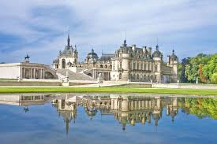 Chateau de Chantilly Trip Packages