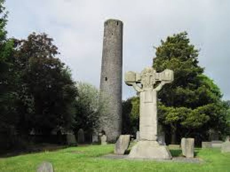 Kells Round Tower Trip Packages