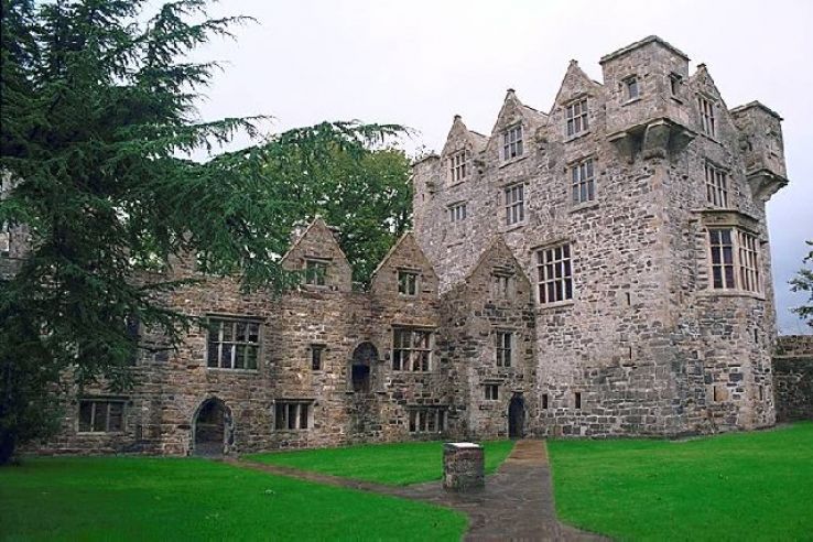 Donegal Castle Trip Packages
