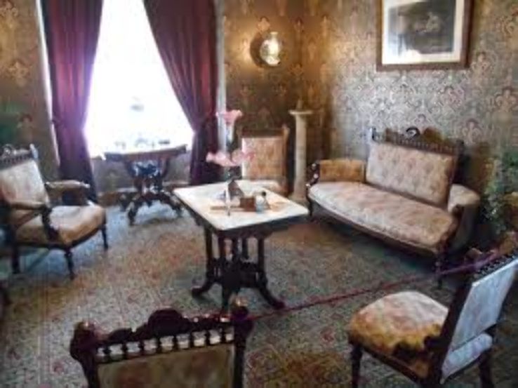 Maison Alphonse-Desjardins Trip Packages