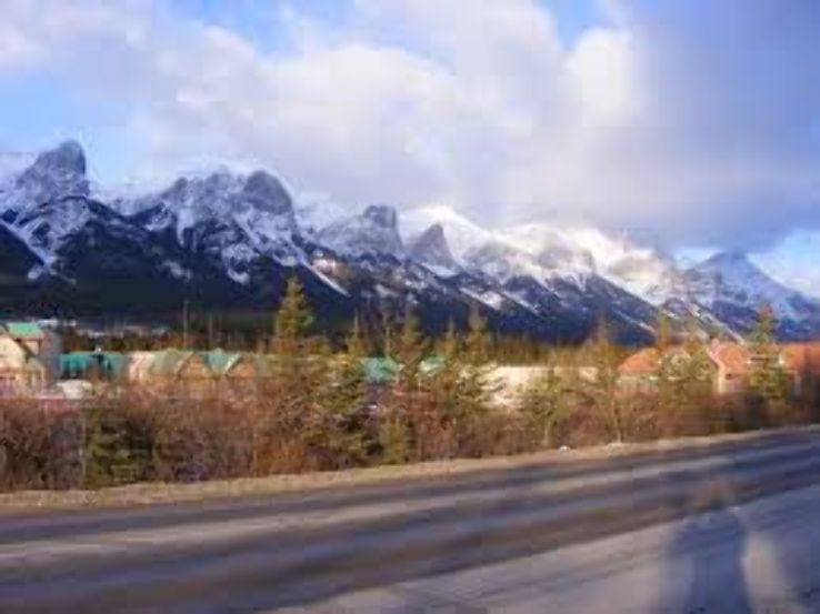 Mount Rundle  Trip Packages