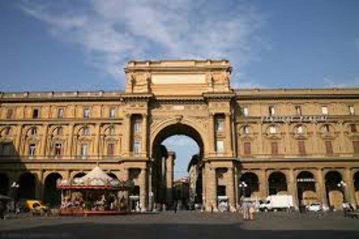 Piazza della Repubblica, Florence Trip Packages