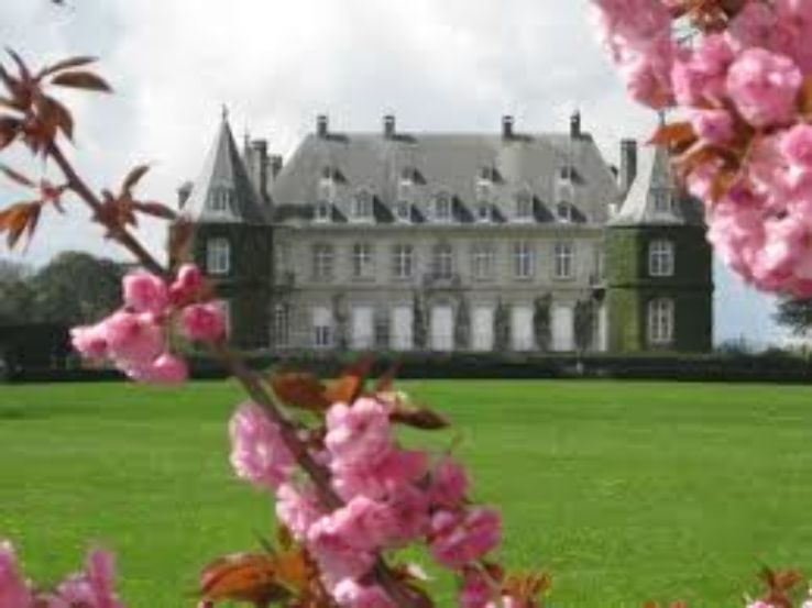 Solvay Castle Trip Packages