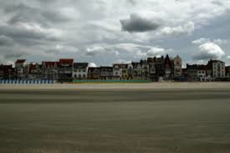 Beach of Malo-les-Bains Trip Packages