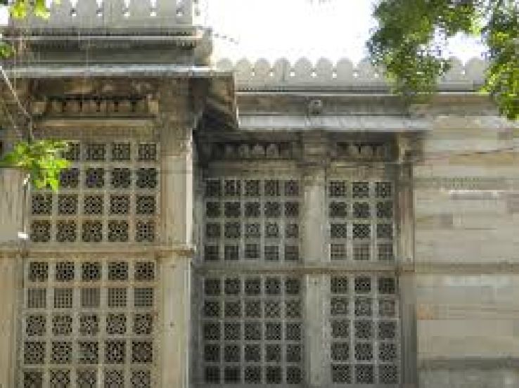 Ahmedshah Badshah's Tomb Trip Packages