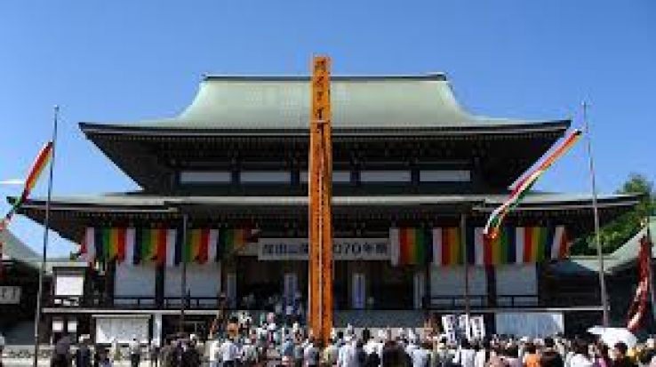 Heart-warming 4 Days Narita with Tokyo Beach Tour Package