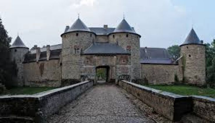Chateau de Corroy-le-Chateau Trip Packages