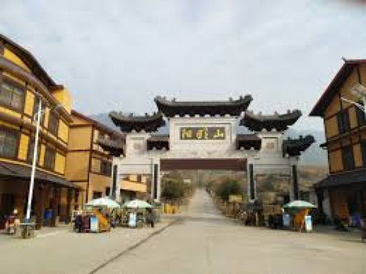 Yangmingshan National Park Trip Packages