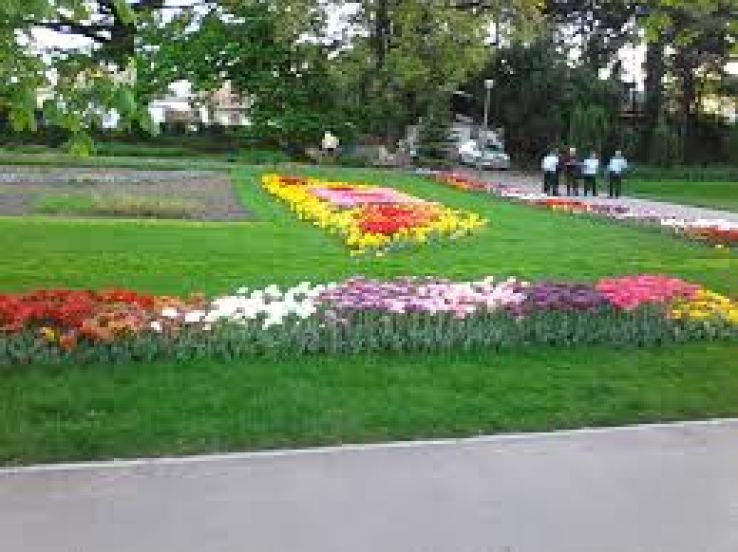 Craiova Botanical Garden Trip Packages