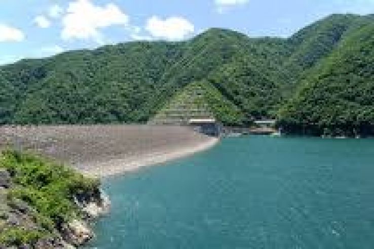 Tokuyama Dam Trip Packages