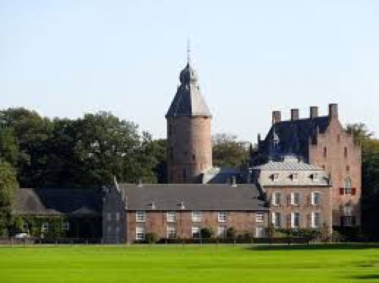 Rechteren Castle Trip Packages