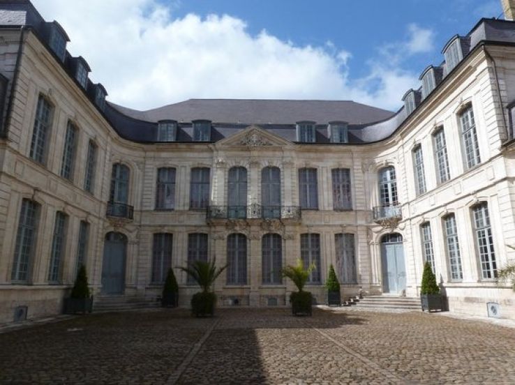 Musee de L hotel Sandelin Trip Packages