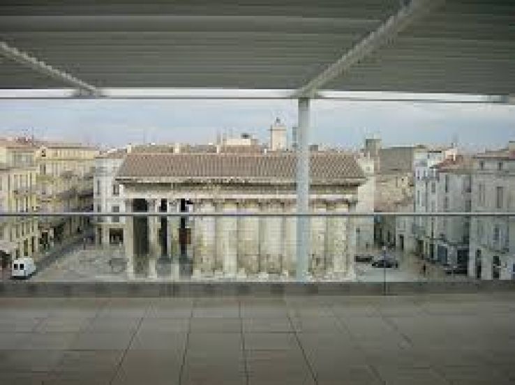 Carre d Art Trip Packages