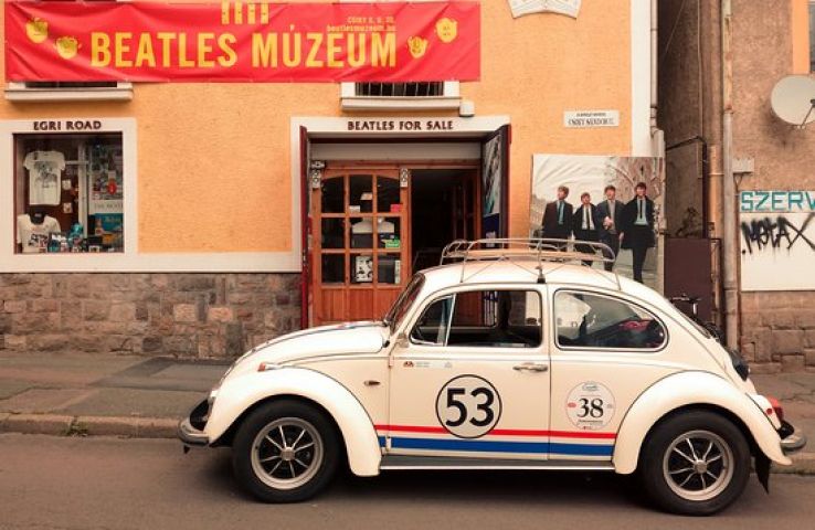 Egri Road Beatles Muzeum Trip Packages