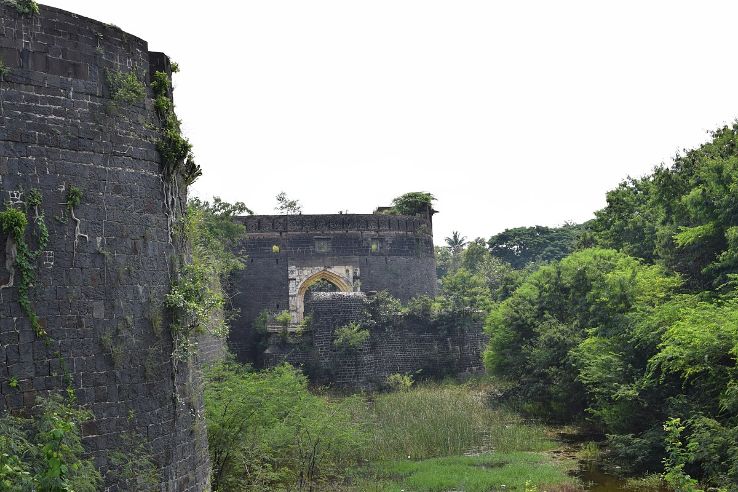 Ahmednagar Fort Trip Packages