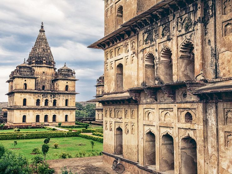 Orchha Fort Trip Packages