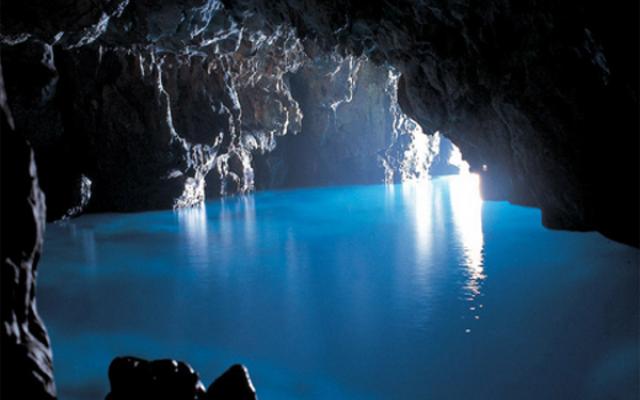 Grotta Azura Trip Packages