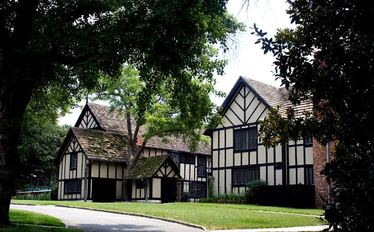 Agecroft Hall Trip Packages
