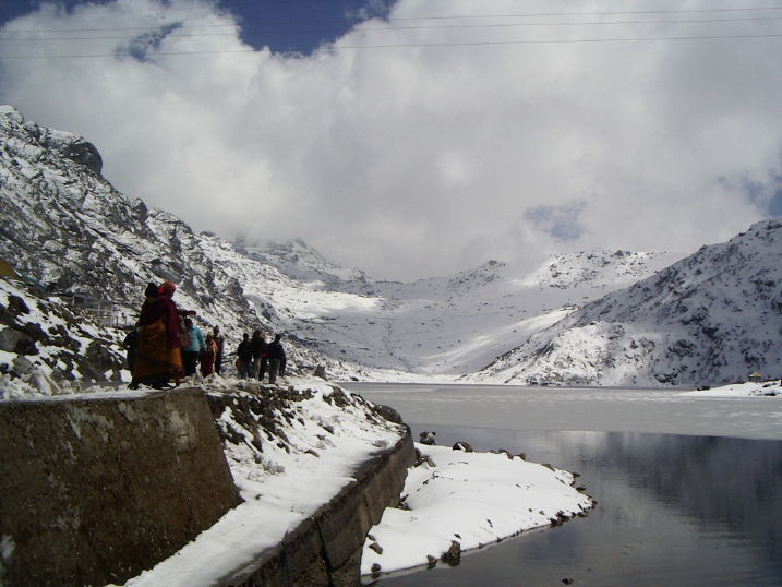 2 Days 1 Night Sightseeing in Gangtok and drop to Gangtok to a trip to tsomgo lake and its nearby attractions Tour Package