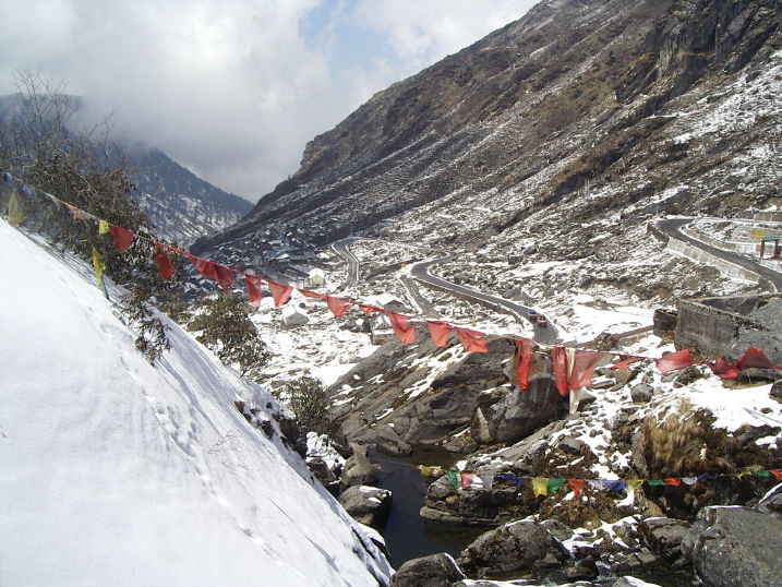 3 Days 2 Nights Gangtok - BagdograNJP to bagdogranjp to gangexcursion trip to tsomgo lake and baba mandirtok Holiday Package