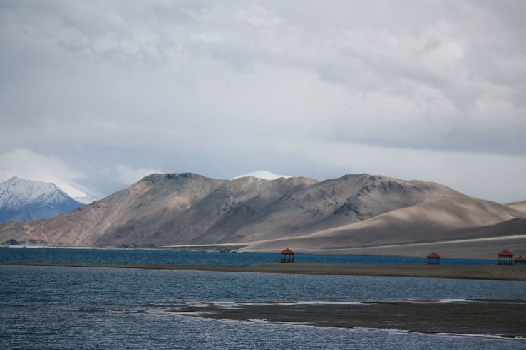2 Days Leh Airport to Leh - Manali -nubra Valley- Tsomori-pangong Lake Holiday Package