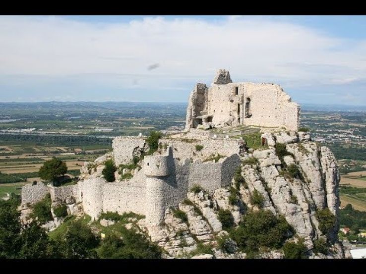 Chateau de Crussol Trip Packages