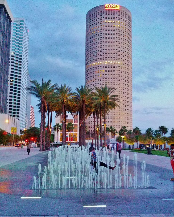 Curtis Hixon Waterfront Park in tampa United States Of America