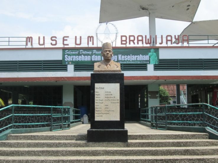 Brawijaya Museum Trip Packages