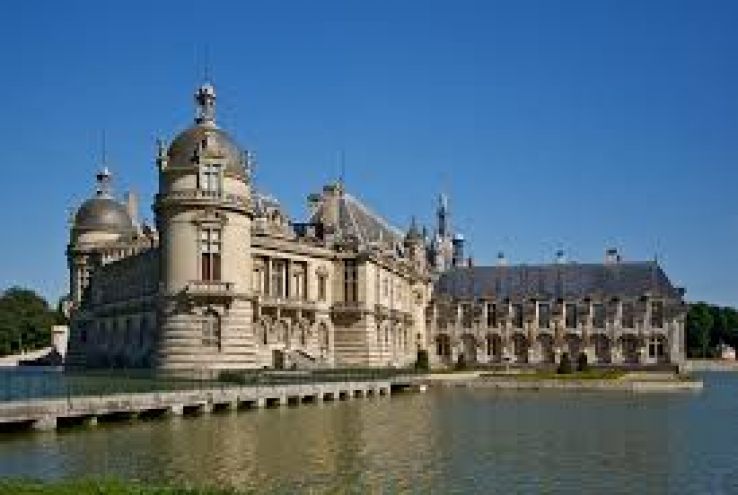 Chateau de Chantilly Trip Packages