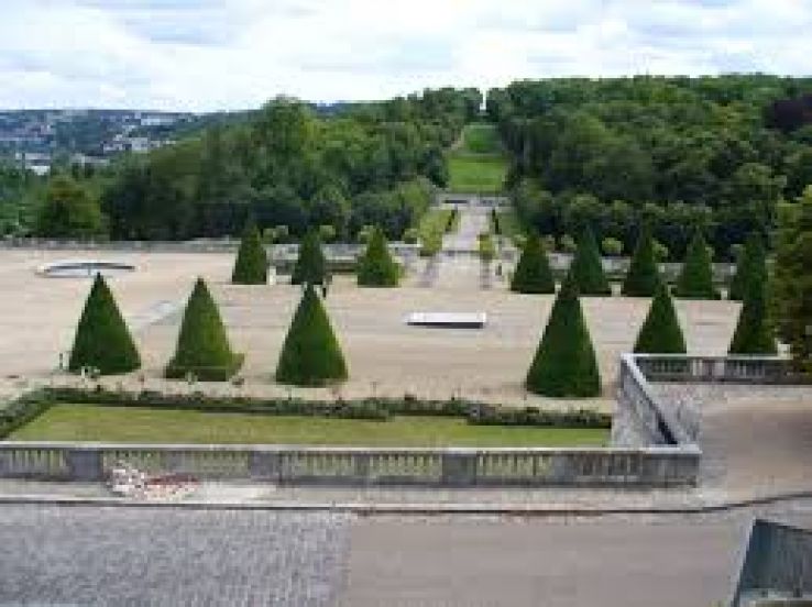 Parc de Saint Cloud Trip Packages