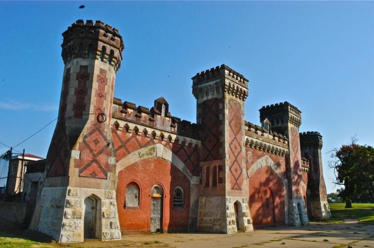 Fairground Park Trip Packages