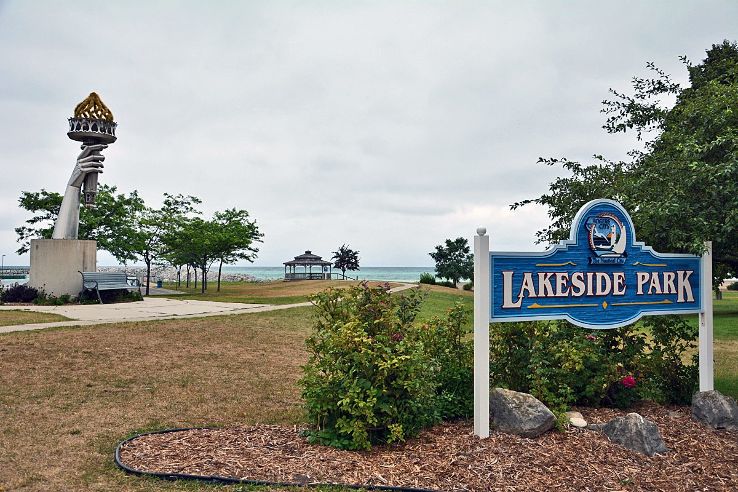 Lakeside Park Trip Packages