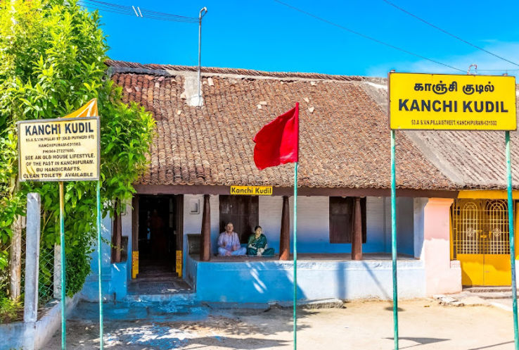 Kanchi Khudhil Trip Packages