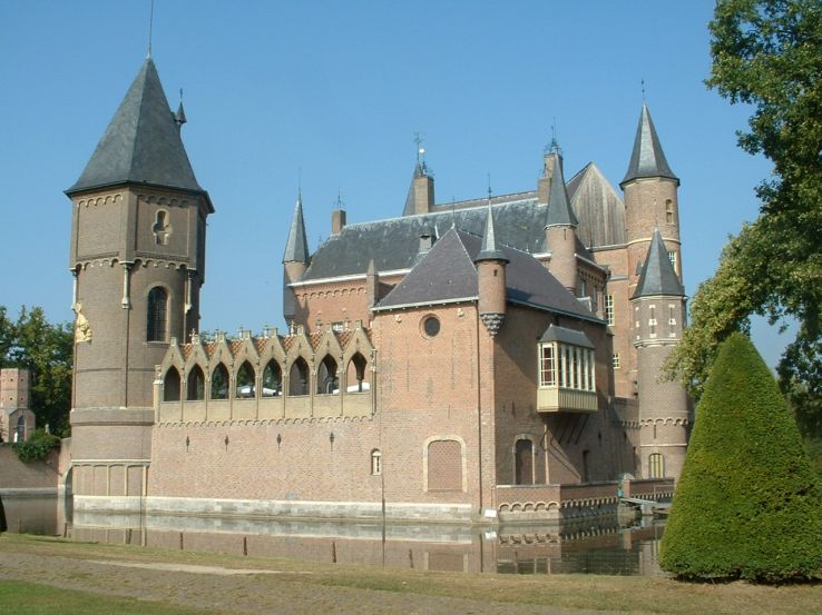 Heeswijk Castle Trip Packages