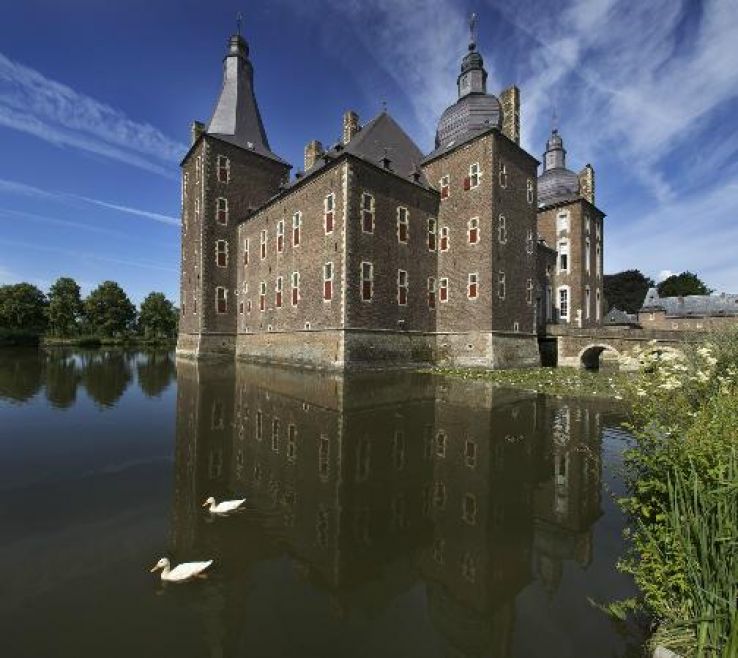 Hoensbroek Castle Trip Packages