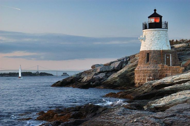 Castle Hill Lighthouse Trip Packages