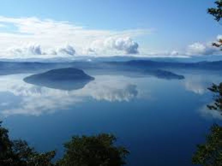 Lake Towada Trip Packages