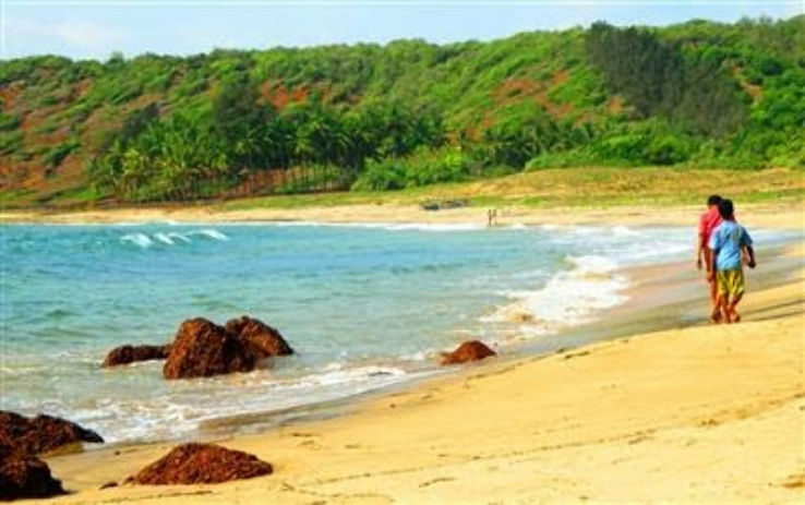 Vayangani Beach Trip Packages