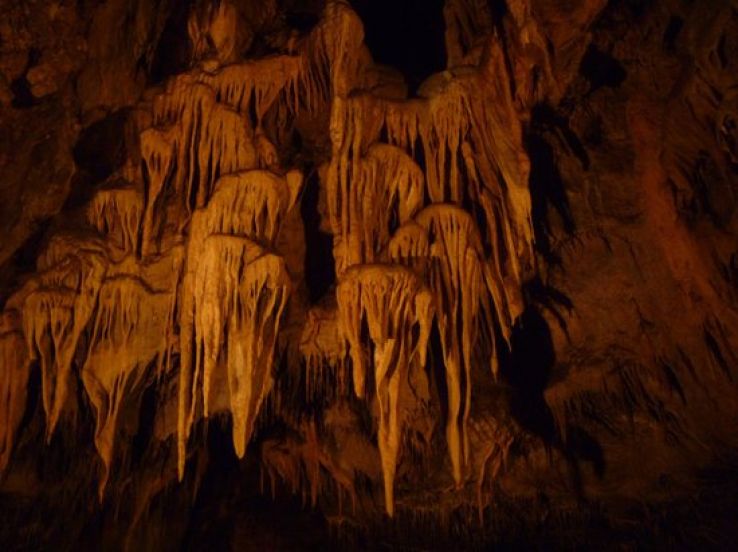 Istvan Cave Trip Packages
