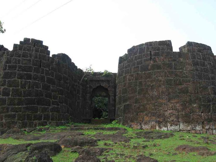 Mandangad fort  Trip Packages