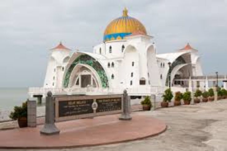 Melaka Straits Mosque Trip Packages