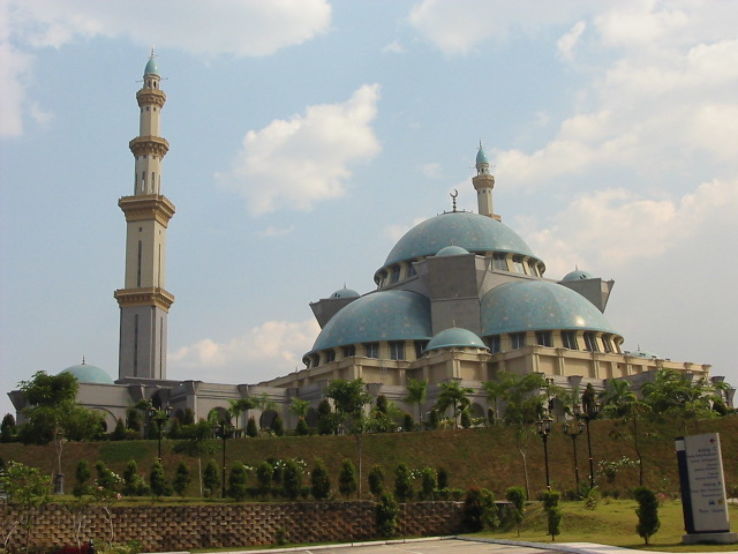 Masjid Wilayah Persekutuan Trip Packages