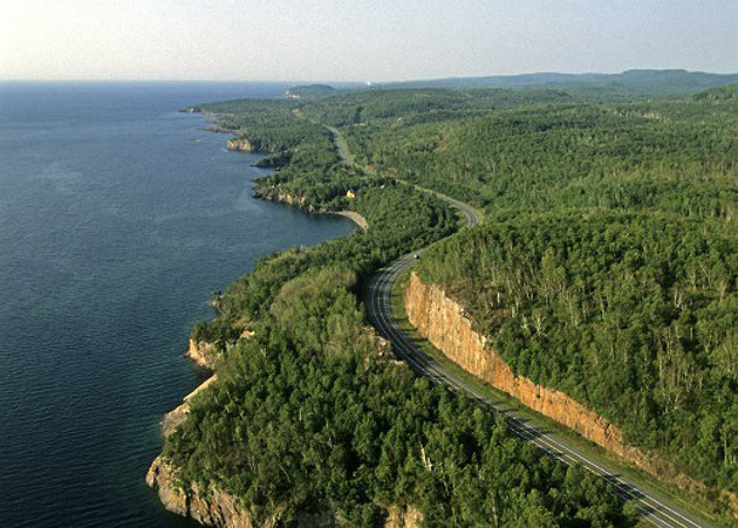 North Shore Scenic Drive Trip Packages