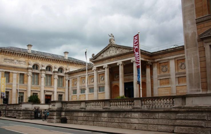 Ashmolean Museum Trip Packages